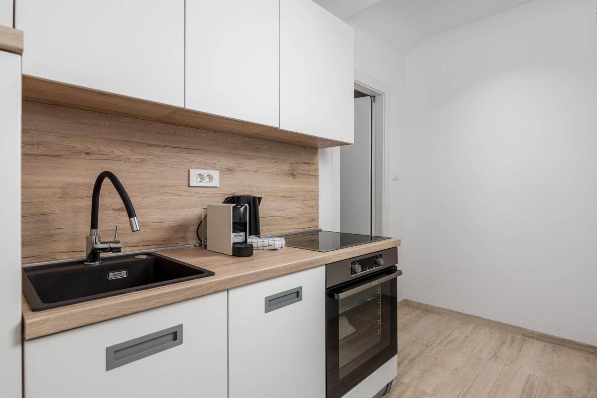 Brand New Apartments Villa Tereza Icici, 100M From The Beach Exterior photo